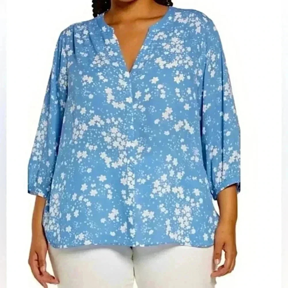 New NYDJ Pintuck Light Blue White Floral Tunic Blouse Plus Size 4X